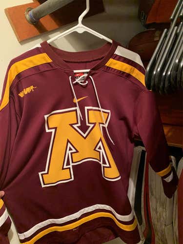 Unisex Medium Nike Jersey Minnesota Gophers