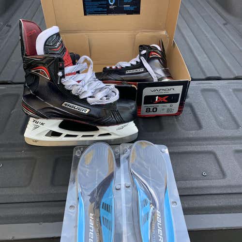 New Bauer Vapor 1X 2.0 D&R (Regular)  Size 8 Hockey Skates