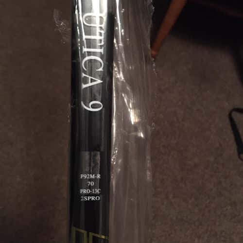 New Right Handed Supreme 2S Pro Mid Pro Stock Hockey Stick