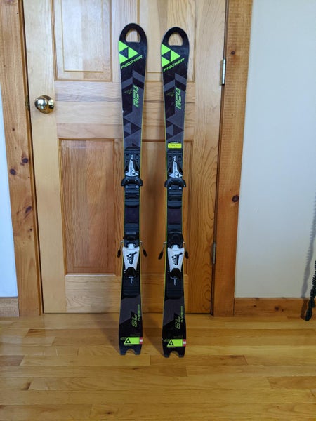 Jr. Fischer World Cup SL Skis With Bindings