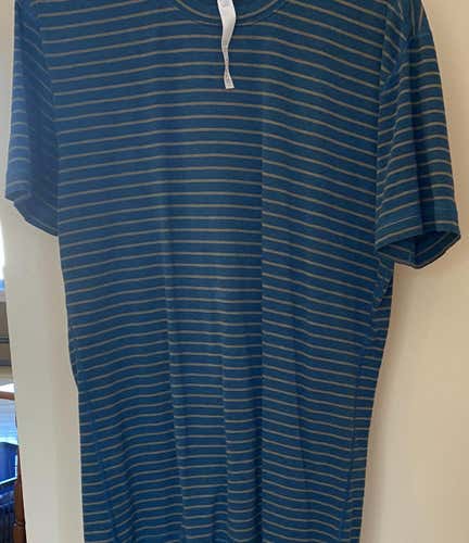 Men's Medium Lululemon Striped 5 Year T-Shirt