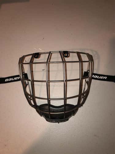 Used Medium Bauer Re-Akt Cage Full Cage