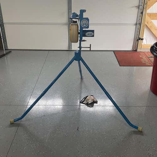 Used Jugs PS50 Baseball/Softball P-Machine