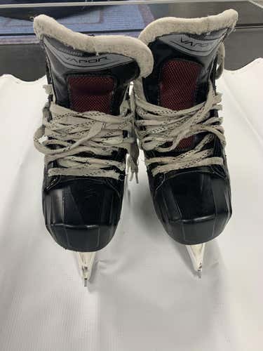 Used Junior Bauer Hockey Goalie Skates D&R (Regular) Size 5.5