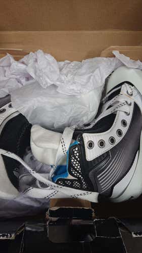 New Junior Bauer Reactor 4000 Hockey Goalie Skates D&R (Regular) Size 1