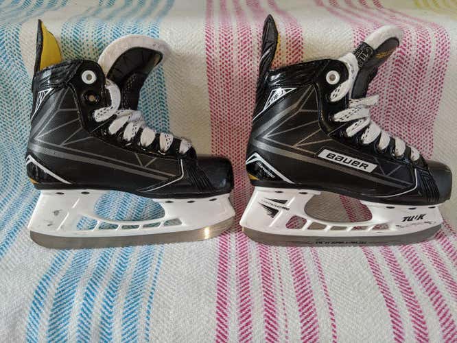 Youth Used Bauer Supreme 160 Hockey Skates D&R (Regular) Size 11.5