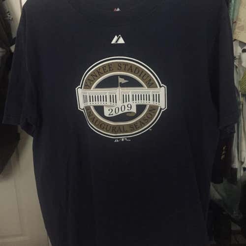 New York Yankees Medium Navy T-Shirt