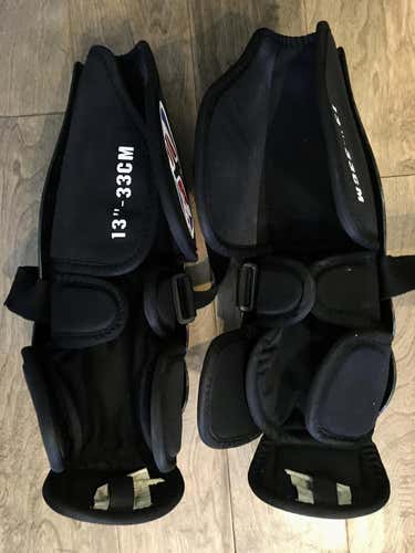 Used Senior Easton X-treme Shin Pads