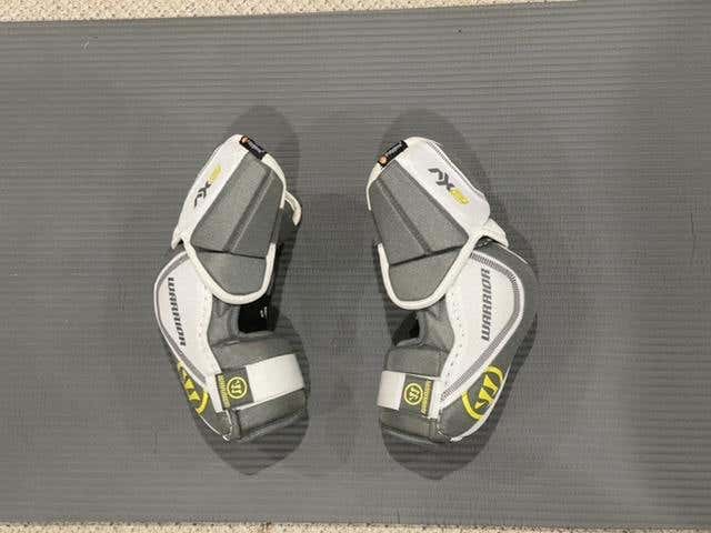Senior Used Medium Warrior Elbow Pads - Dynasty 2XV