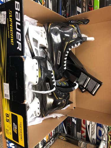 New Bauer Supreme 2S Pro D&R (Regular) Size 9.5 Hockey Skates