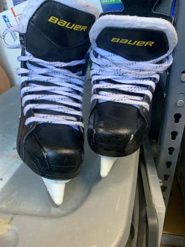 Used Bauer Supreme 140 D&R (Regular) Size 5 Hockey Skates