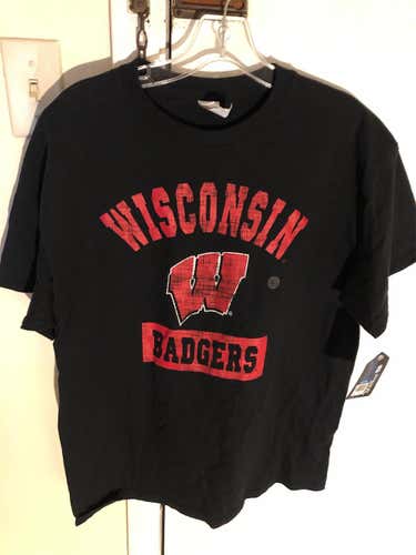 Wisconsin Badgers Gildan Men’s NCAA Tee Large