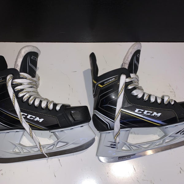 Used CCM Tacks 9050 D Size 7.5 Hockey Skates