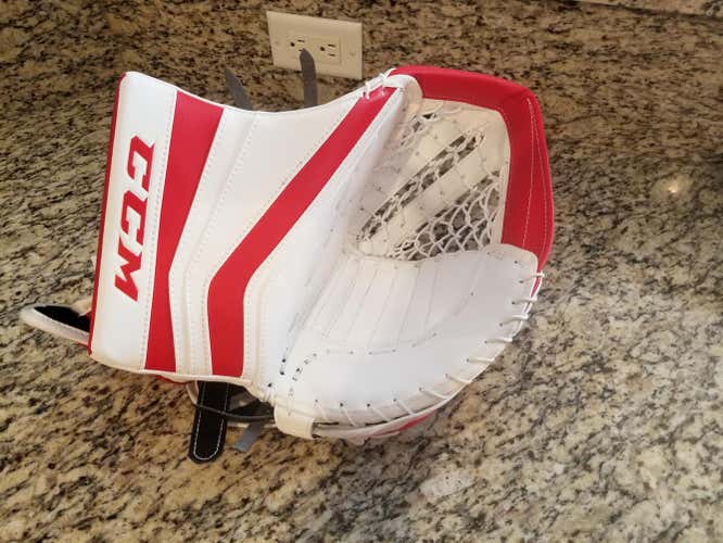 CCM Revolution 597 Senior Goalie Glove - like new