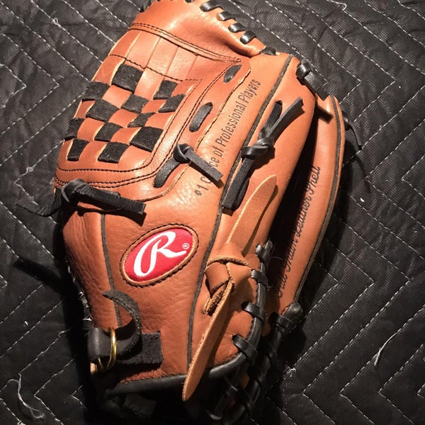 Rawlings Brown Like New InfieldOutfield RPR03 11.5" Baseball Glove
