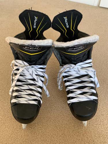 Used CCM Tacks 5052 D&R (Regular) Size 9 Hockey Skates