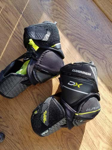 Used Senior Small Warrior Alpha DX Elbow Pads