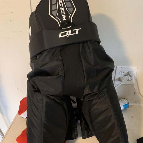 Black Senior Extra Large CCM  Hockey Pants