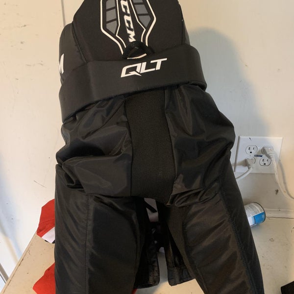 Black Senior Extra Large CCM Hockey Pants