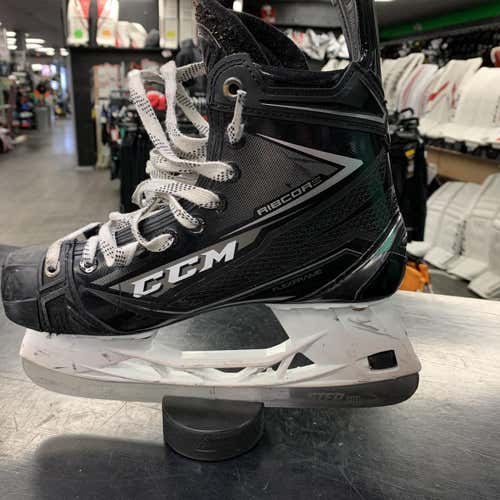 Used CCM Ribcor 80K EE (Extra Wide)  Size 7 Hockey Skates