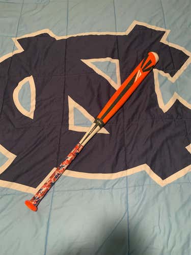 Hot Easton Mako
