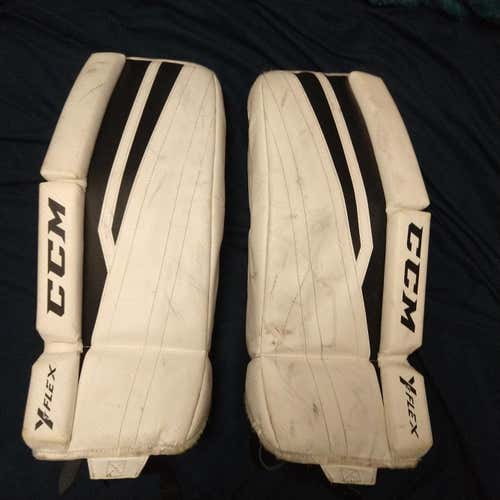 White Junior Used 22" CCM Y Flex Goalie Leg Pads