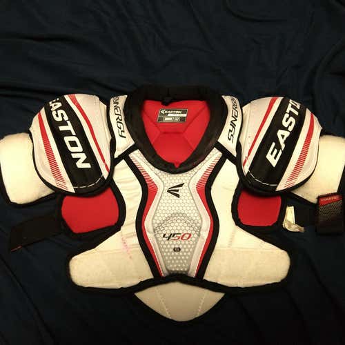 Junior Used Small Easton Synergy Shoulder Pads