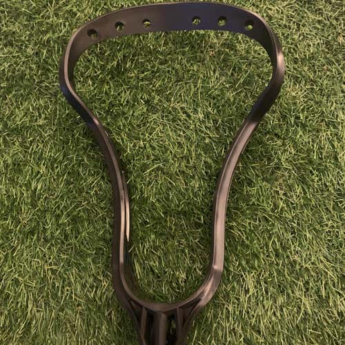 Signature Women’s LacrosseHead