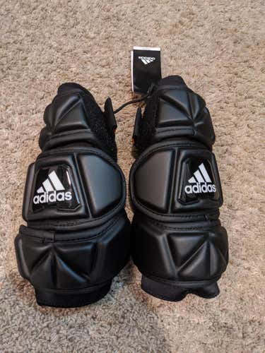 New Medium Adidas Freak Arm Pads