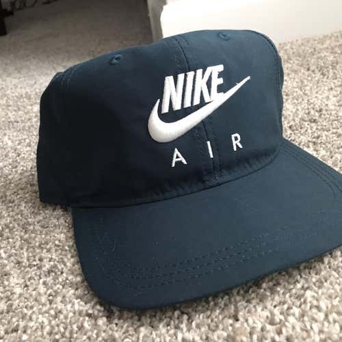 Nike Air Premium Hat