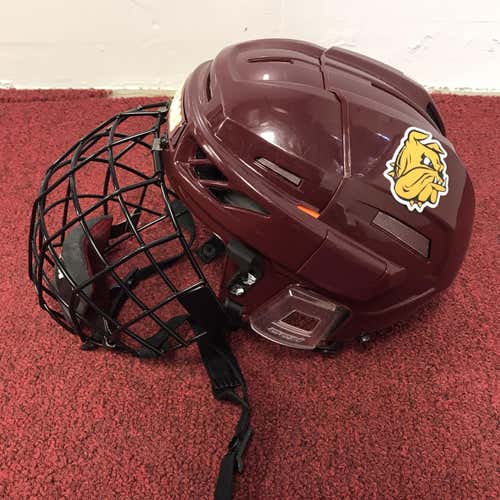 University Of Minnesota Duluth CCM FItlite 3DS Helmet Size Small Pro Stock Item#UMDH11