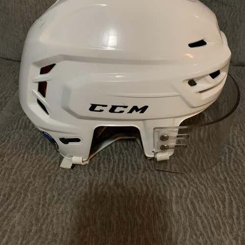 White Used Large CCM Tacks 710 Helmet