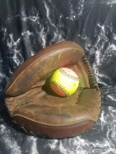 Used Rawlings Catchers Mitt Right Handed Baseball Glove 33"