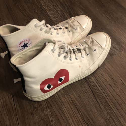 White Men's 11 (Women's 12) Converse Shoes