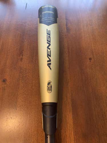 Used USSSA Certified Composite Avenge Bat (-10) 19 oz 29"
