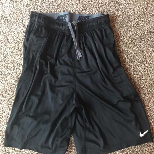 Nike 3 Pocket Fly Shorts - Black Size: Large