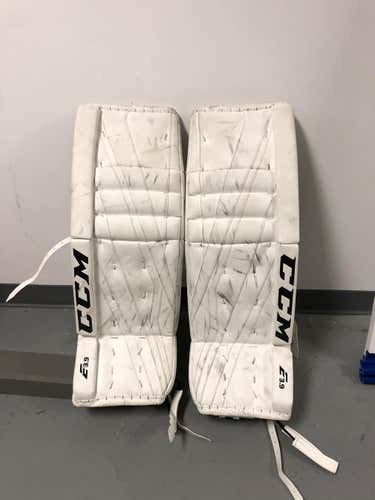 Senior 33" CCM Extreme Flex E3.9 Goalie Leg Pads