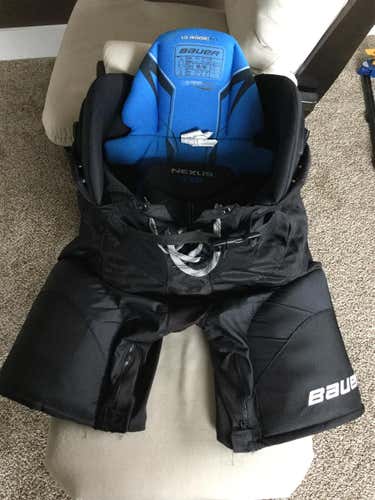 Black Senior Medium Bauer Nexus 1000 Hockey Pants