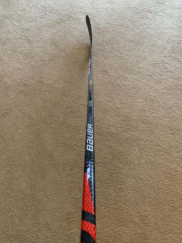 Bauer RH ADV stick dressed as Fly Lite