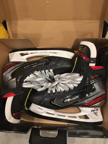 8.5 D BRAND NEW Bauer Vapor 2X Pro Hockey Skates Size 8.5D