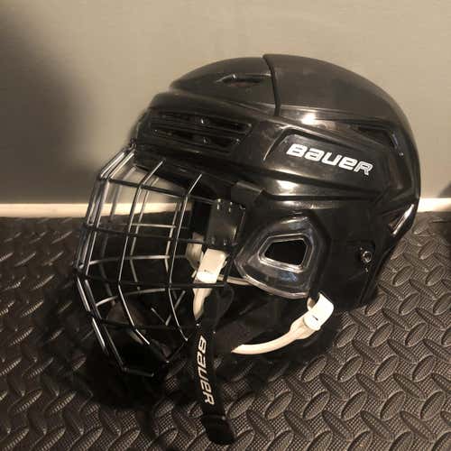 Black Used Medium Bauer Re-Akt 200  Helmet