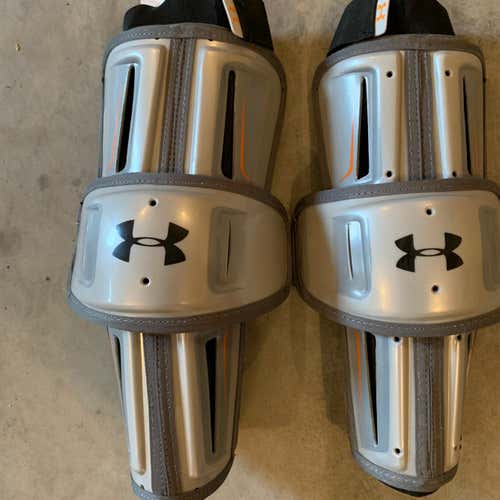 New Large Under Armour Revenant Arm Pads