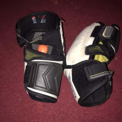 Senior Medium CCM Ultra Tacks Elbow Pads