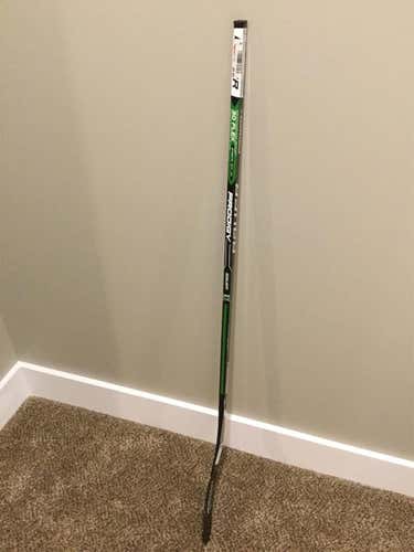 New Right Handed Bauer Prodigy P92 Curve Hockey Stick Youth