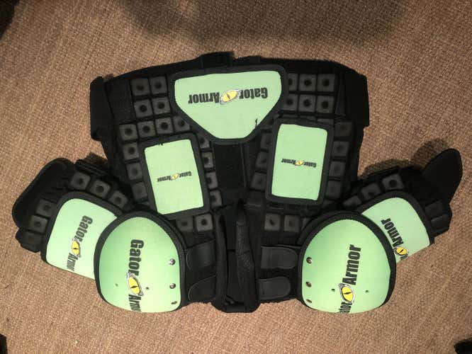Used Senior Medium Shoulder Pads