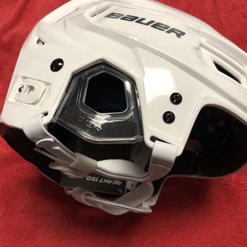 Bauer Re-akt 150 White Medium Hockey Helmet