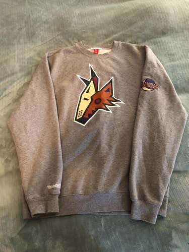 Used XL Phoenix Coyotes “Kachina” Mitchell & Ness Crew Neck Sweatshirt