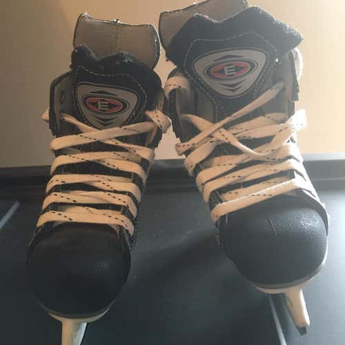 Used Easton Size 10 Hockey Skates