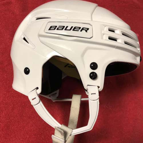 Bauer Re-akt 75 White Medium Hockey Helmet