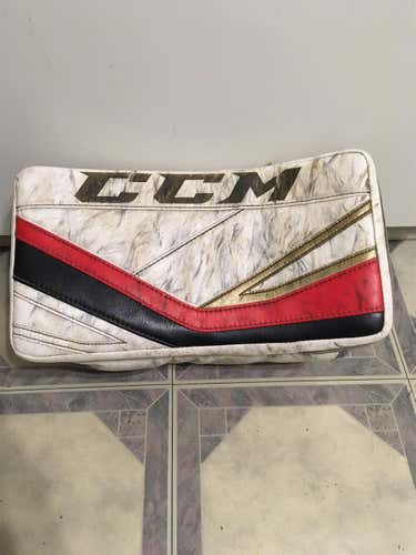 White, Black, Red, Gold Senior Regular Premier II Pro Pro Stock ( Used One Year)